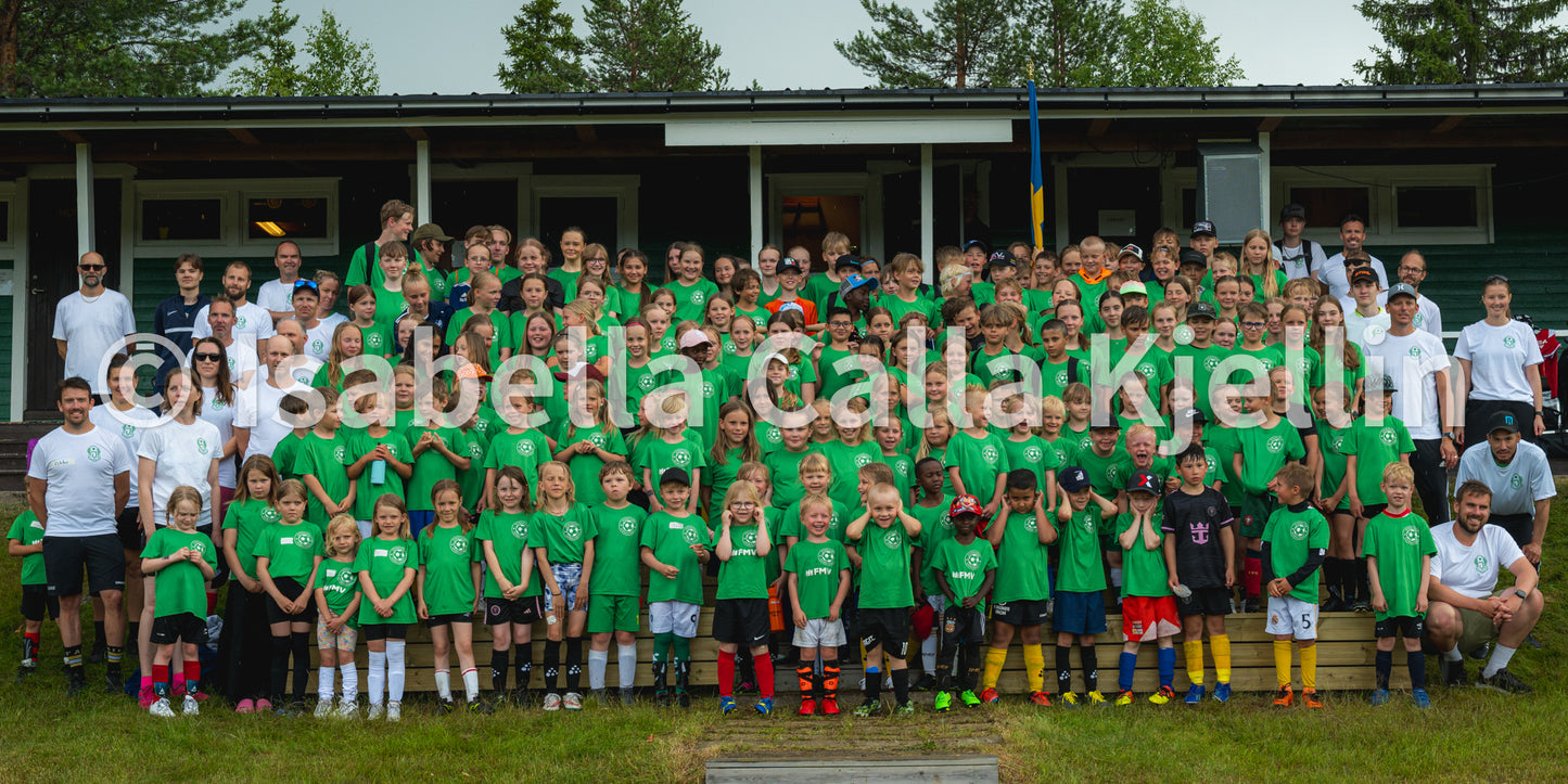 Gruppbild nr 6 Junis Fotbollskola