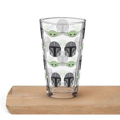 Mando and Grogu 4 Me Shaker pint glass